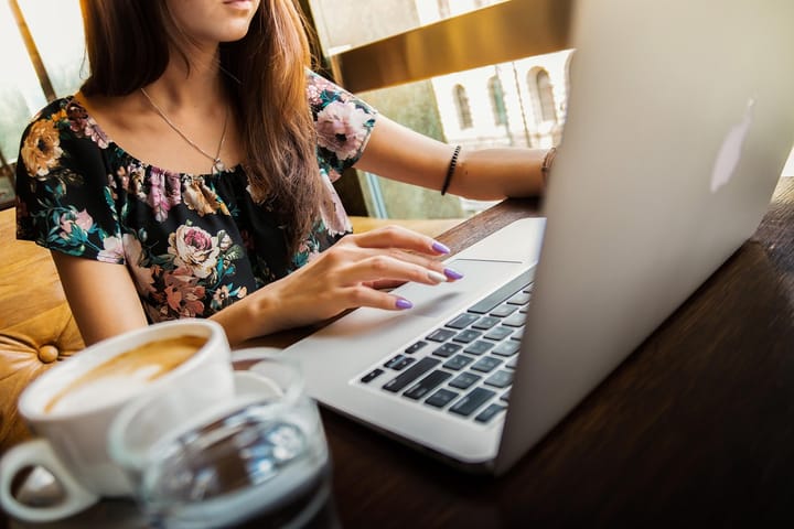 How I got my first 1,000 paying readers without going viral